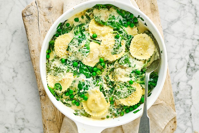 One-Pot Ravioli Recipe with Lemon and Spinach