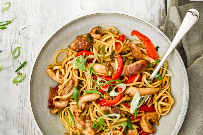 Sticky Chicken and Noodles Recipe with Red Pepper